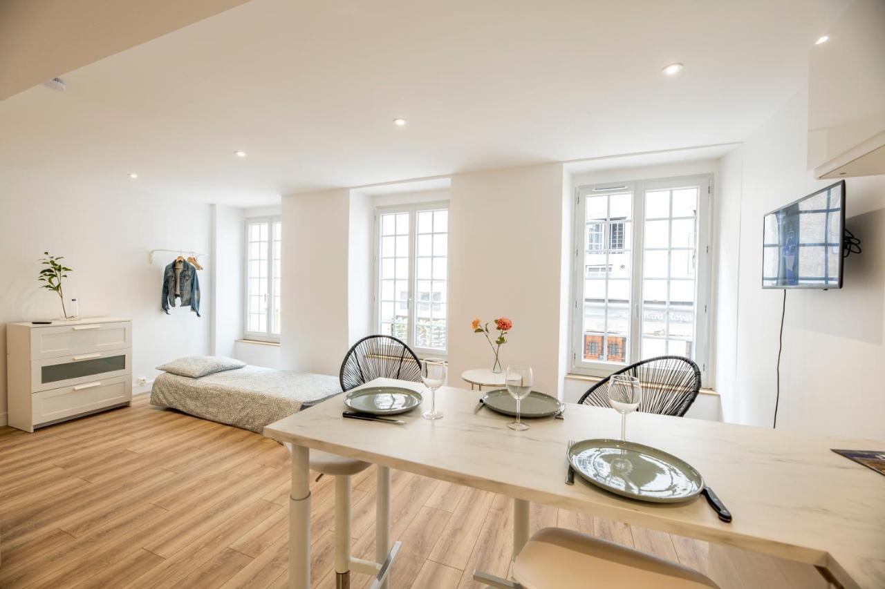 Quartier Du Chateau, Superbe Appartement Avec Parking Pau Zewnętrze zdjęcie